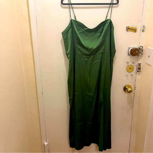green abercrombie satin midi dress with side split and elastic back bodice - Picture 2 of 4